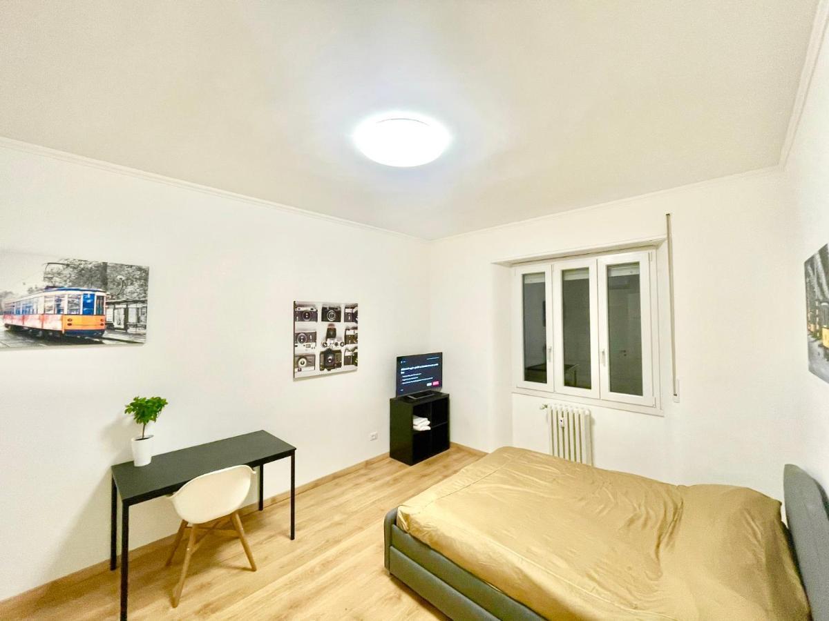 Camera Con Bagno Privato - Zona Bocconi Milan Luaran gambar