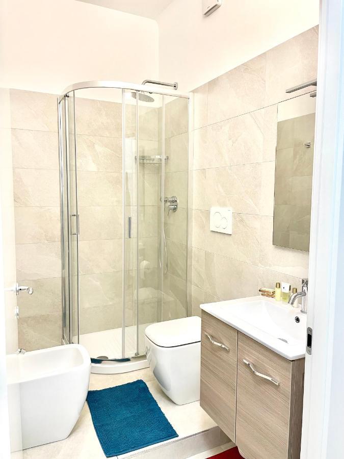 Camera Con Bagno Privato - Zona Bocconi Milan Luaran gambar